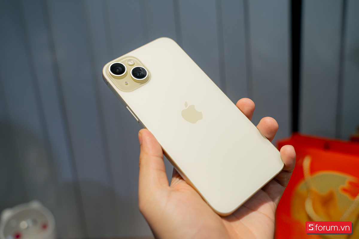 iPhone 15 phiên bản Plus