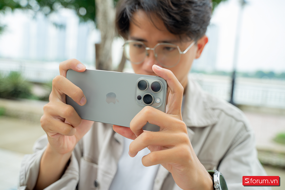 Cả hai mẫu iPhone cao cấp của Apple đều sở hữu camera chính 48MP cực kỳ chất lượng
