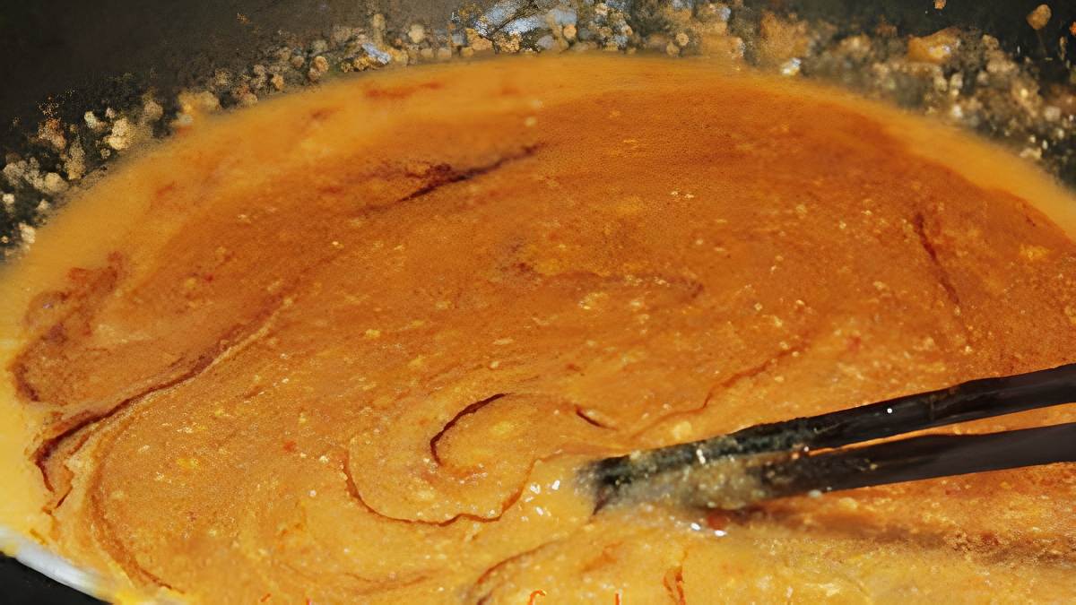 Hướng dẫn Cách làm nước sốt đậu phộng ăn bún thịt nướng chuẩn vị