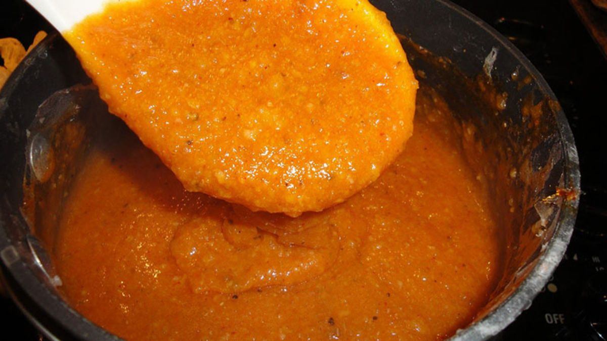 Cách làm nước sốt đậu phộng ăn bún thịt nướng ngon đúng vị