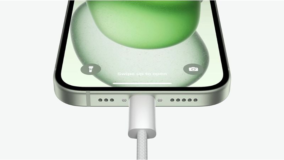 Apple dường như không cải thiện công suất sạc cho dòng iPhone 15. Nguồn ảnh: Apple.com