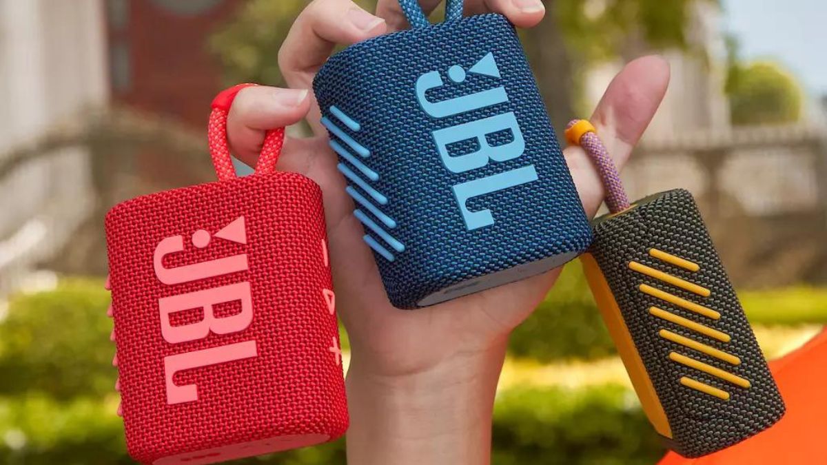 So sánh loa Bluetooth JBL và Sony: Thời lượng pin