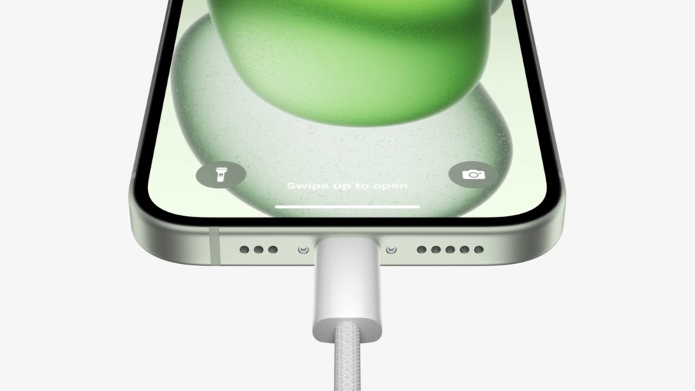 Apple đã chuyển sang sử dụng cổng USB-C cho toàn bộ dòng iPhone 15. Ảnh: Apple.com