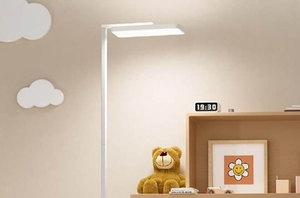 Xiaomi MIJIA Vertical Learning Lamp có nhiều tính năng thông minh