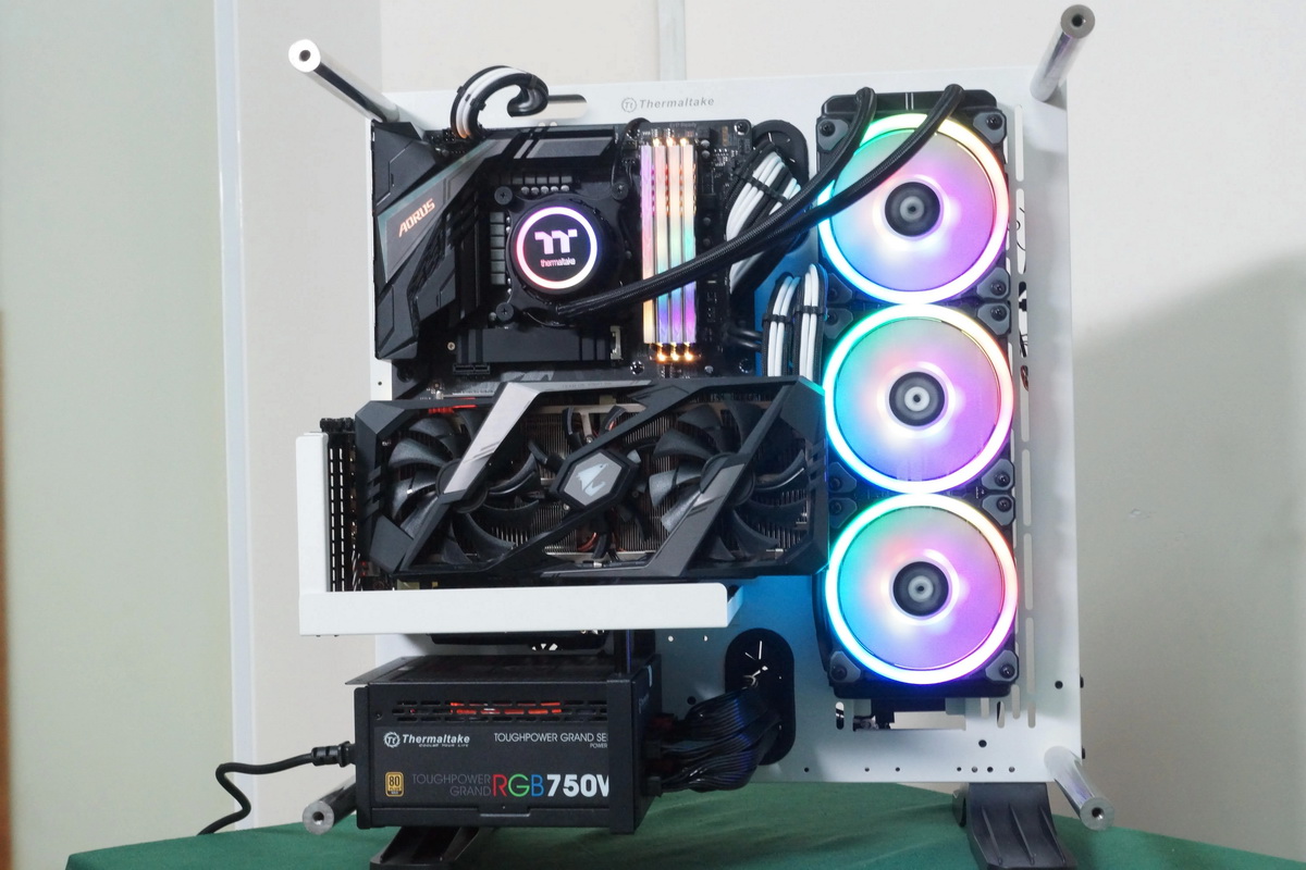 Cẩm nang build PC: Benchtable là gì, và tại sao nó lại được người dùng chuyên nghiệp ưa thích?