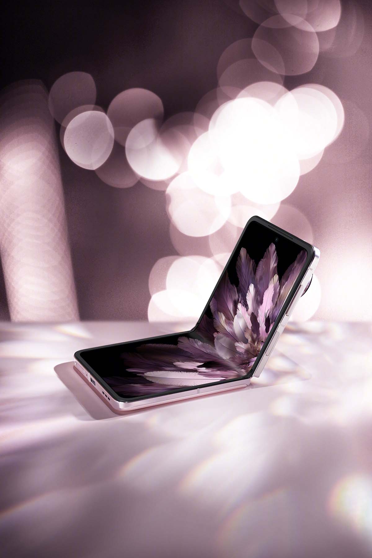 OPPO Find N3 Flip sở hữu màn hình chính 6.8 inch
