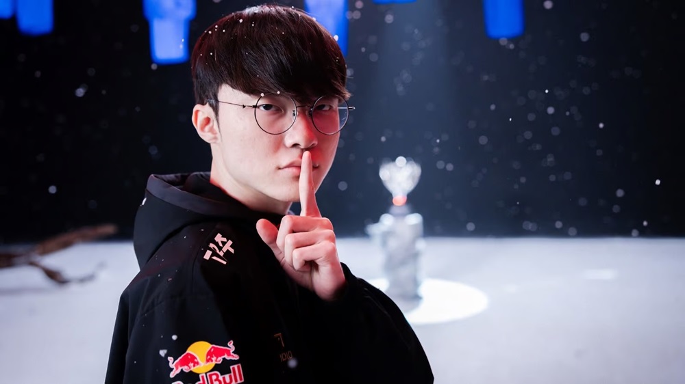 LMHT: Tương lai của Faker ra sao sau chức vô địch CKTG?