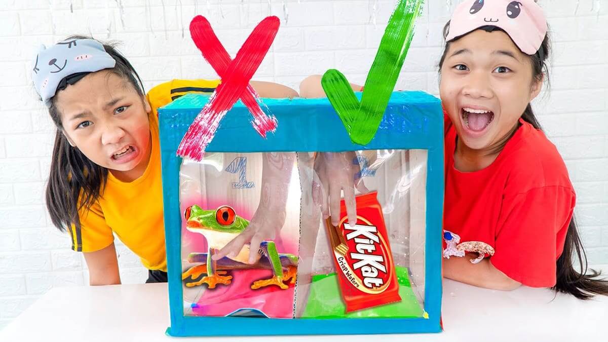 Trò chơi Giáng sinh cho trẻ em mầm non - Chiếc hộp Giáng sinh bí mật