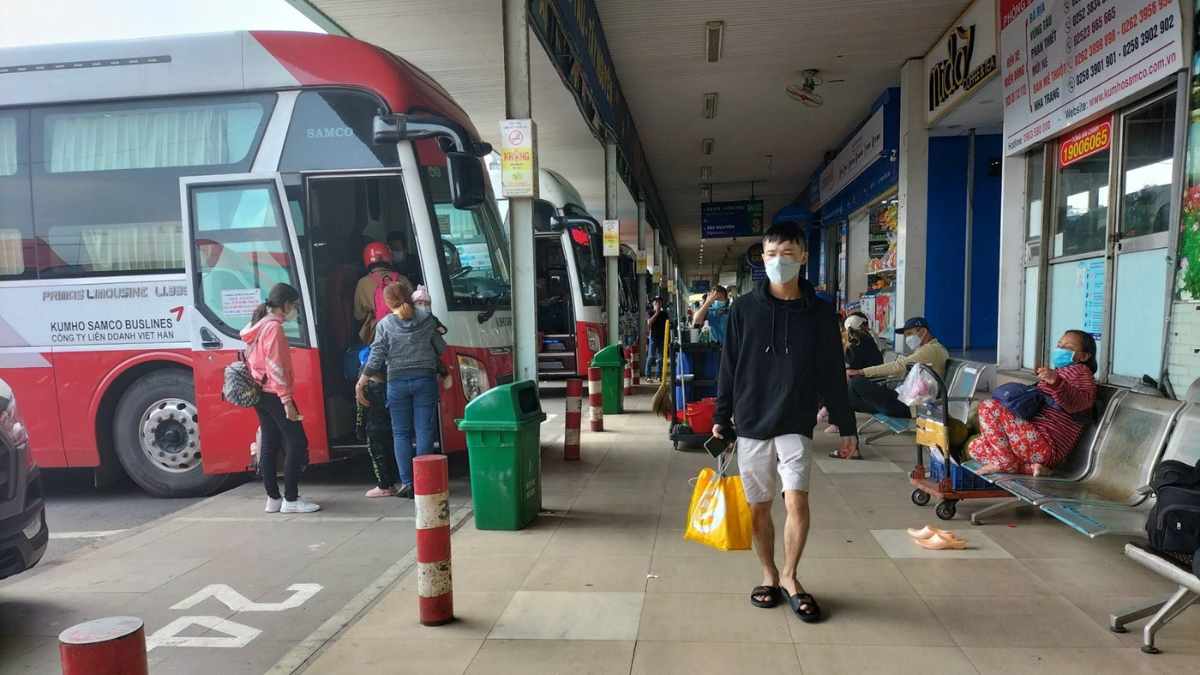 Biến động giá vé xe Tết