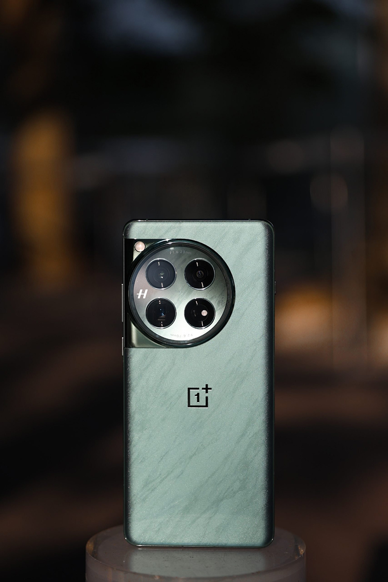 OnePlus 12 có thiết kế đẹp mắt