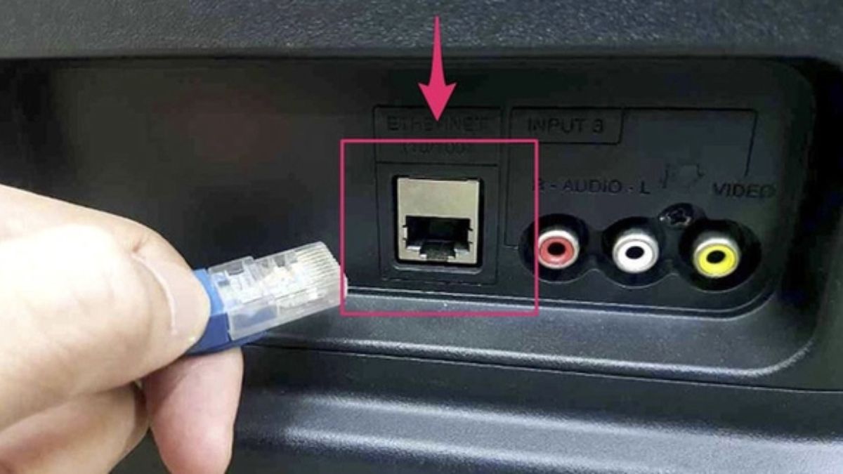 Cách kết nối mạng Ethernet có dây cho Tivi Darling bước 1