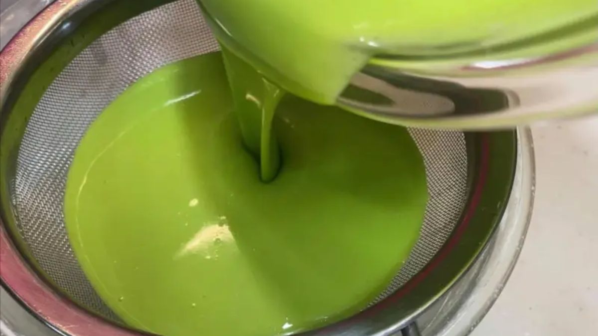 Cách làm xôi cốm đậu xanh, hạt sen, nước cốt lá dứa bước 2