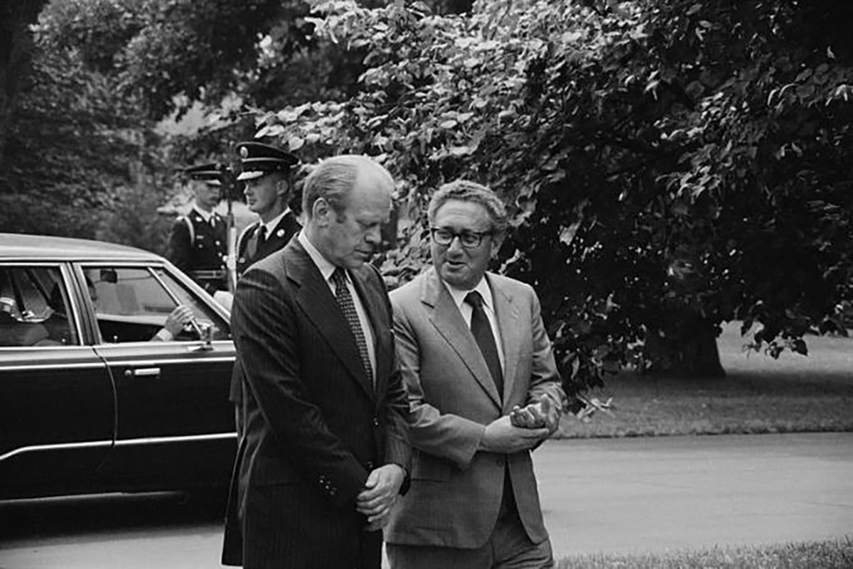Henry Kissinger là manh mối quan trọng trong Assassin