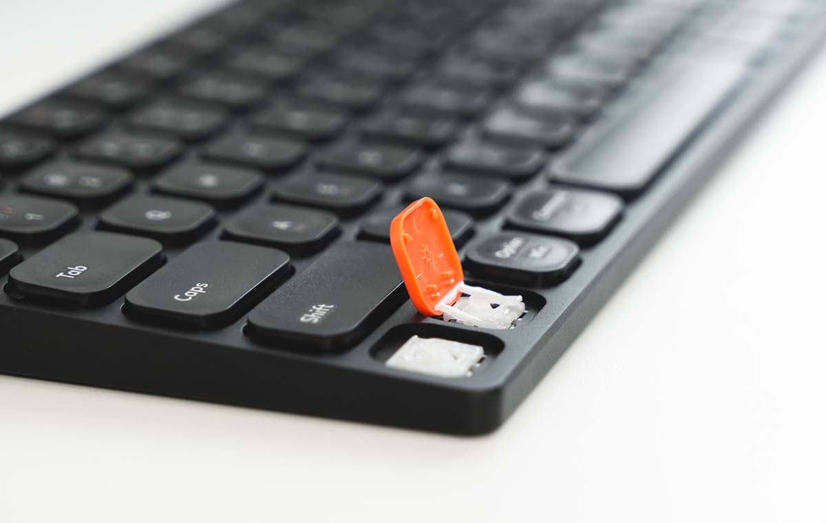 Keycaps cũng được thiết kế ôm lấy các ngón tay khi gõ phím