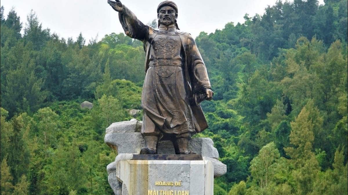 Nguồn gốc hình thành lễ hội Đền Vua Mai