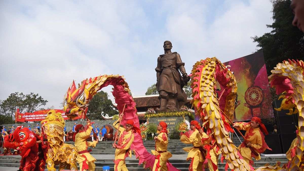 Ý nghĩa của lễ hội Đống Đa