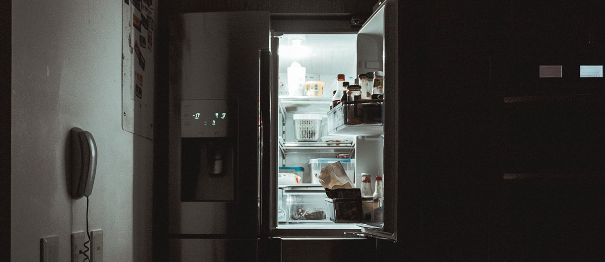 Tại sao cần phải rút điện tủ lạnh?