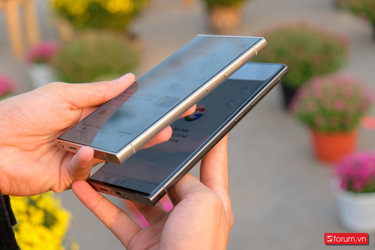 Galaxy S24 Ultra có khung viền cong nhẹ