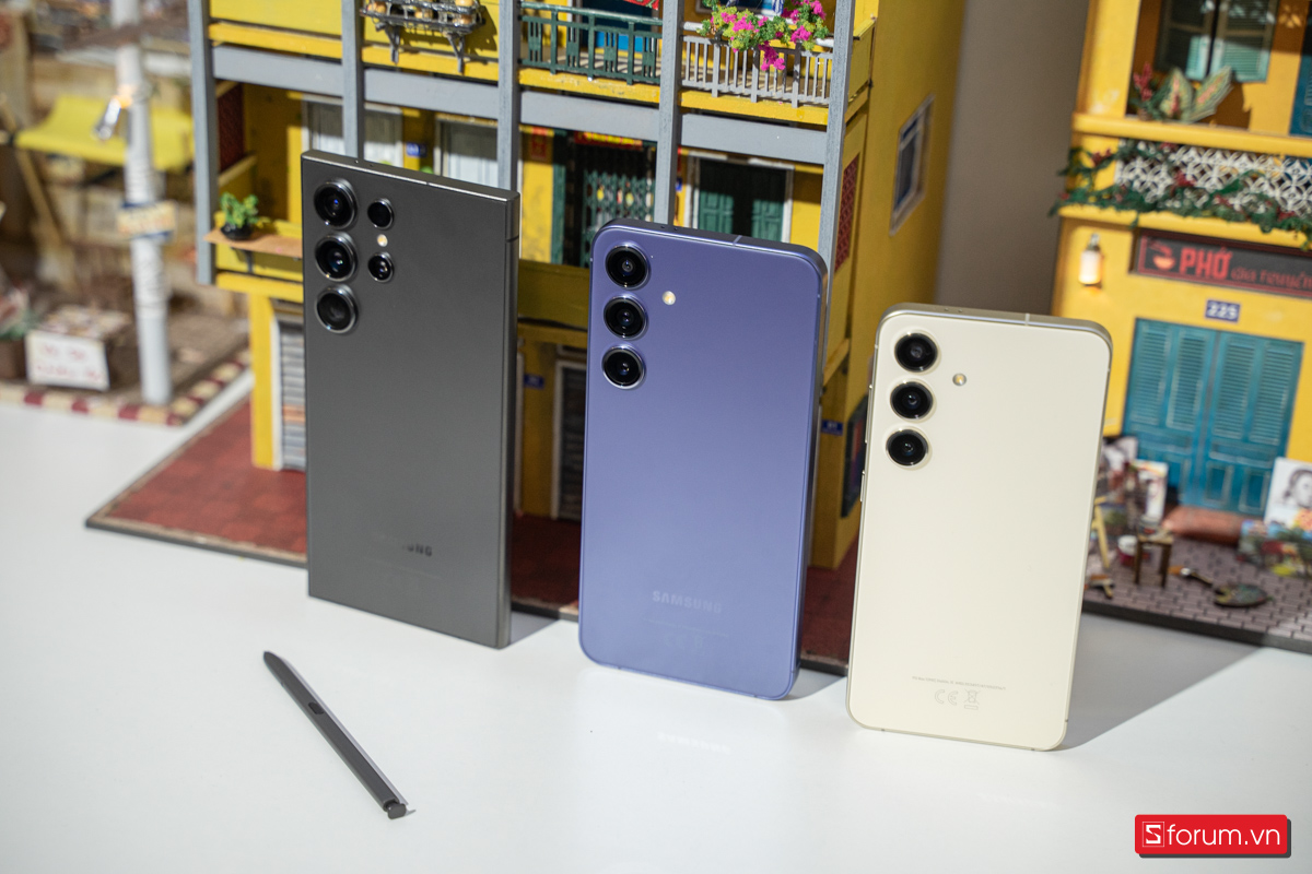 Bộ ba sản phẩm Galaxy S24 Series