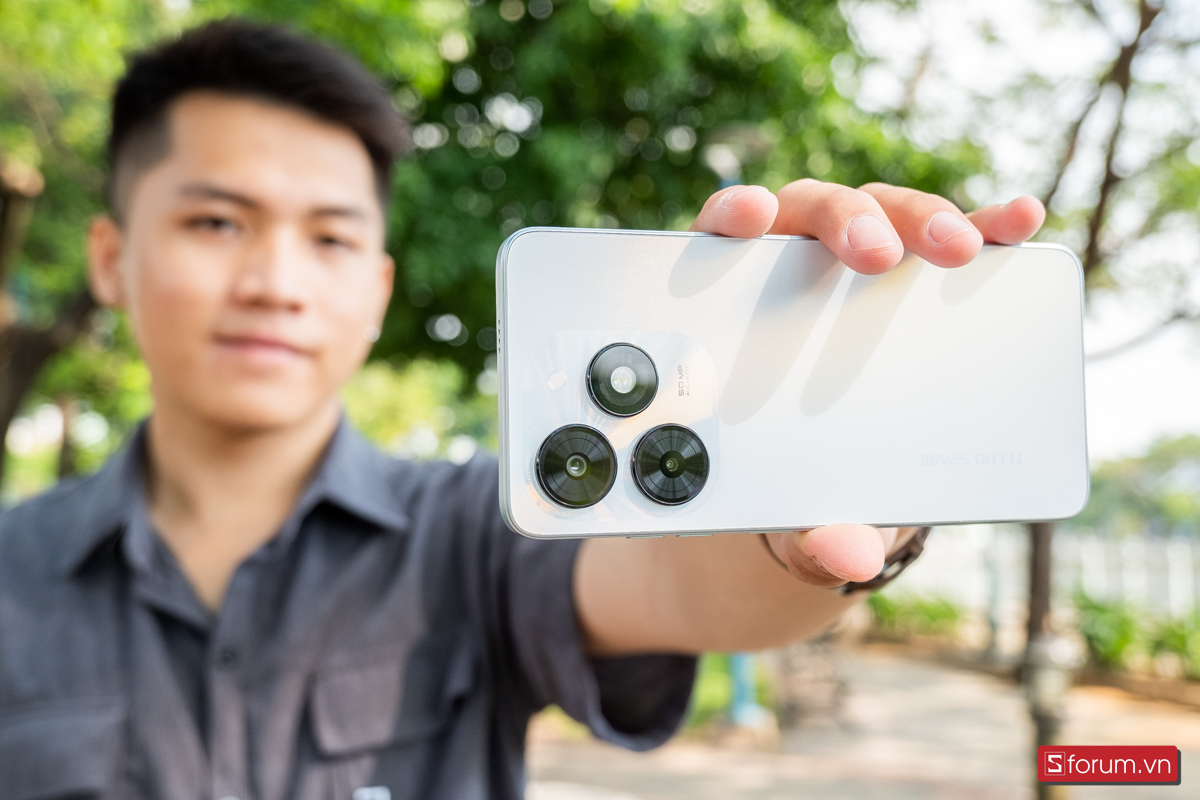 TECNO SPARK 20C