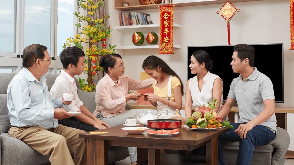 Câu chúc Tết em gái siêu hài hước