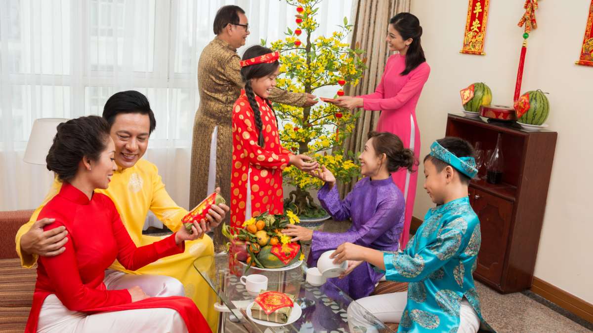 STT chúc Tết em gái tình cảm, ấm áp