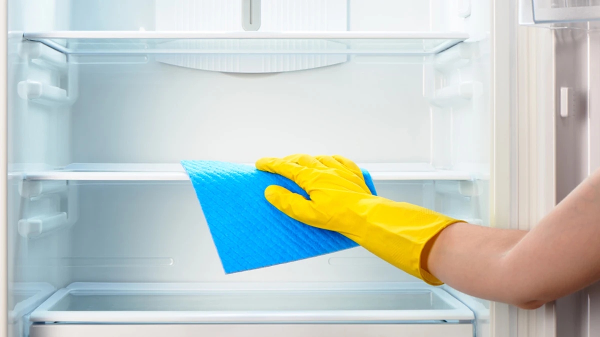 Mẹo dọn nhà đón Tết sạch nhanh nhất - Dọn tủ lạnh nhanh chóng