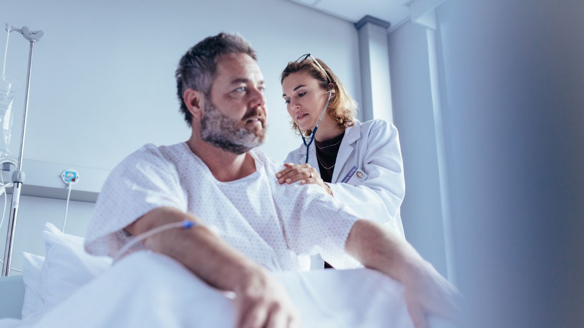 Hướng dẫn sử dụng máy massage cổ vai gáy cho người cao tuổi 2