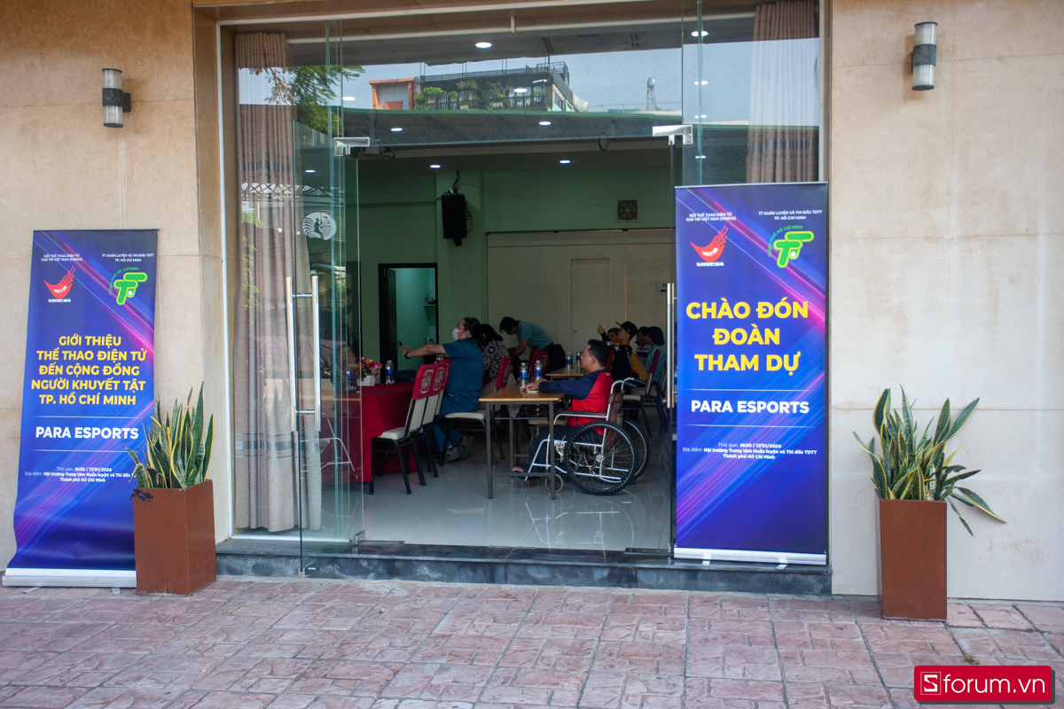 Para Esports - Ôm trọn niềm vui dành cho game thủ khiếm khuyết
