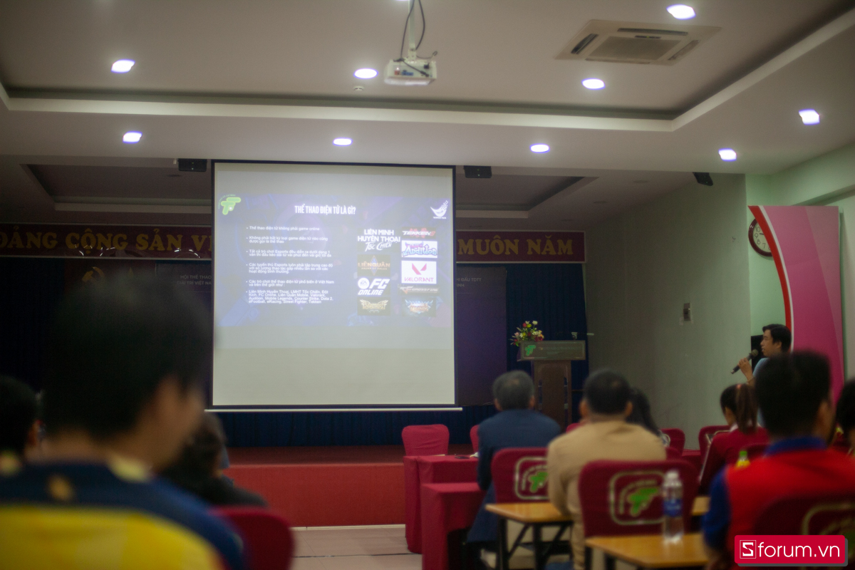 Para Esports - Ôm trọn niềm vui dành cho game thủ khiếm khuyết