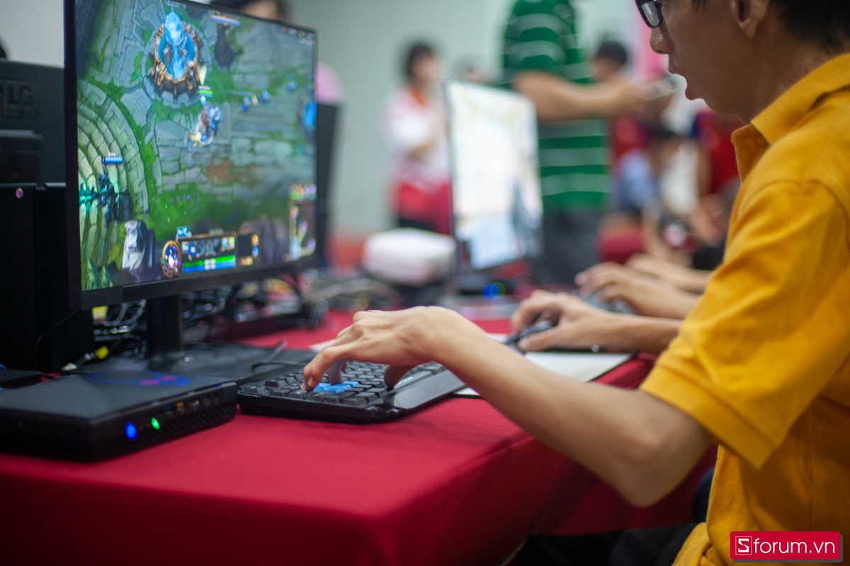 Para Esports - Ôm trọn niềm vui dành cho game thủ khiếm khuyết