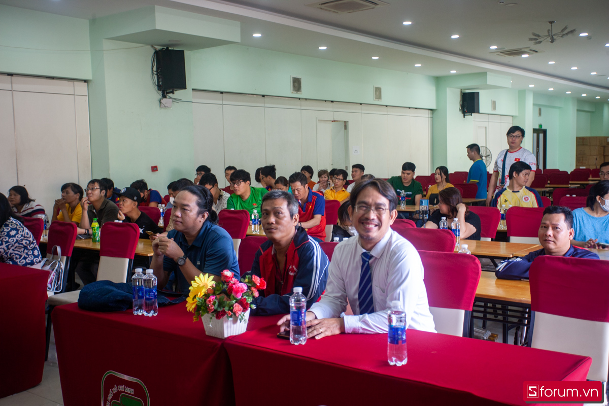 Para Esports - Ôm trọn niềm vui dành cho game thủ khiếm khuyết