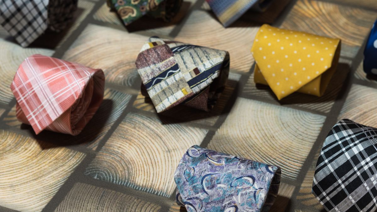 Cà vạt - mẫu quà Tết công ty, doanh nghiệp sang trọng