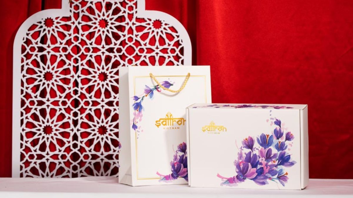 Hộp quà Nhụy hoa nghệ tây SALAM & Giai lệ trà - top set quà tết giá rẻ sang trọng đối tác