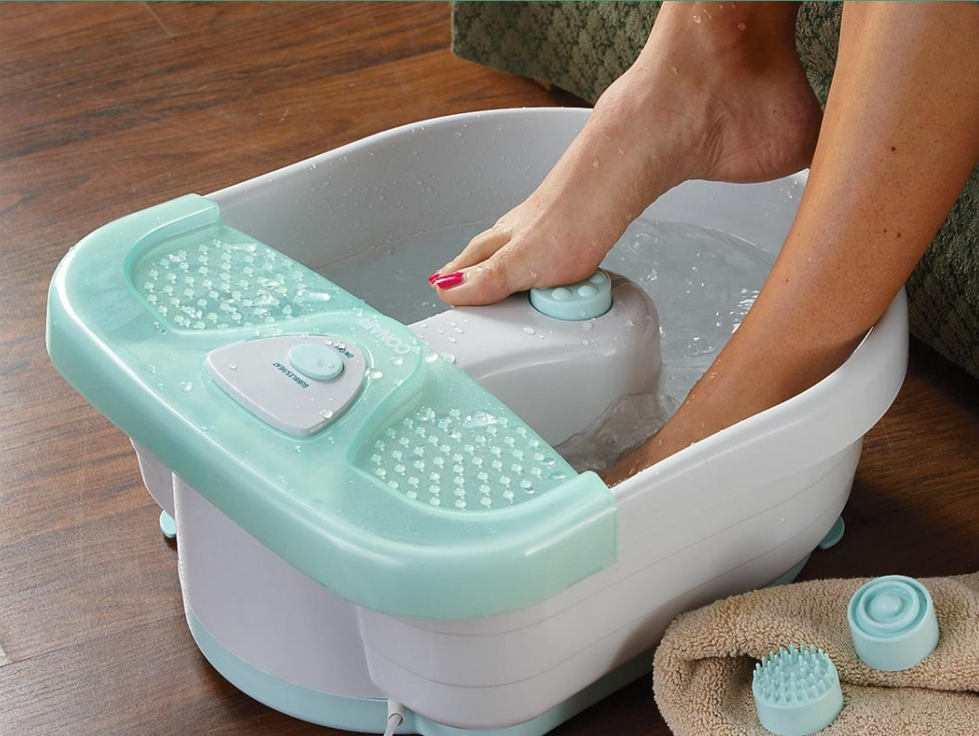 Máy ngâm chân massage là gì? Những lợi ích không ngờ khi sử dụng máy ngâm chân massage