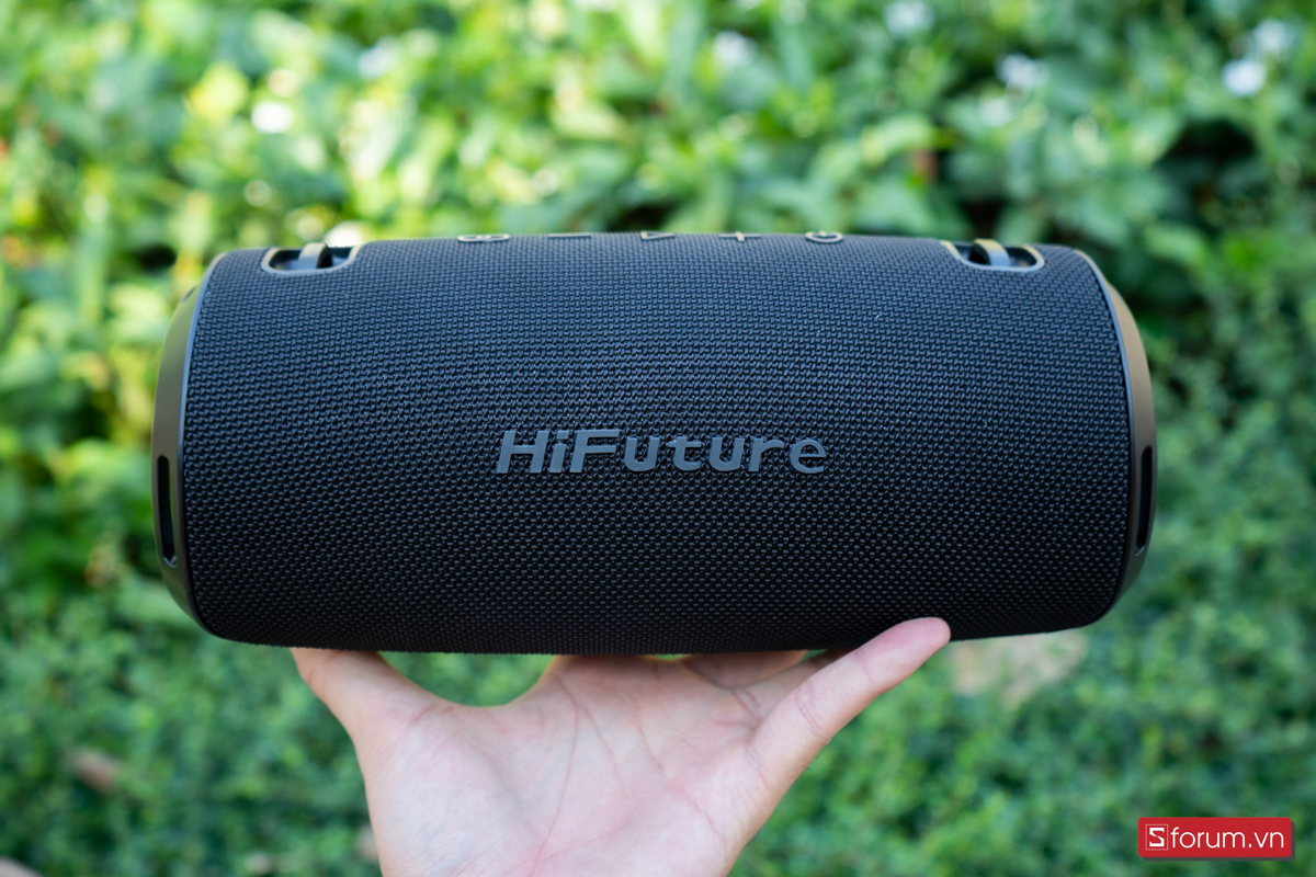 Mặt trước của HiFuture Gravity