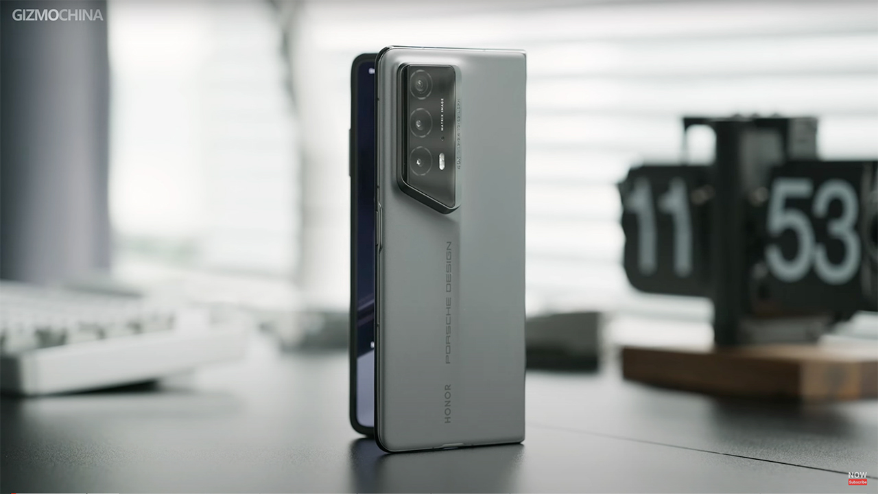 HONOR Magic V2 RSR
