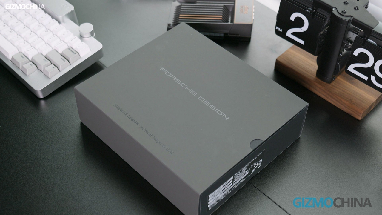 Mở hộp HONOR Magic V2 RSR