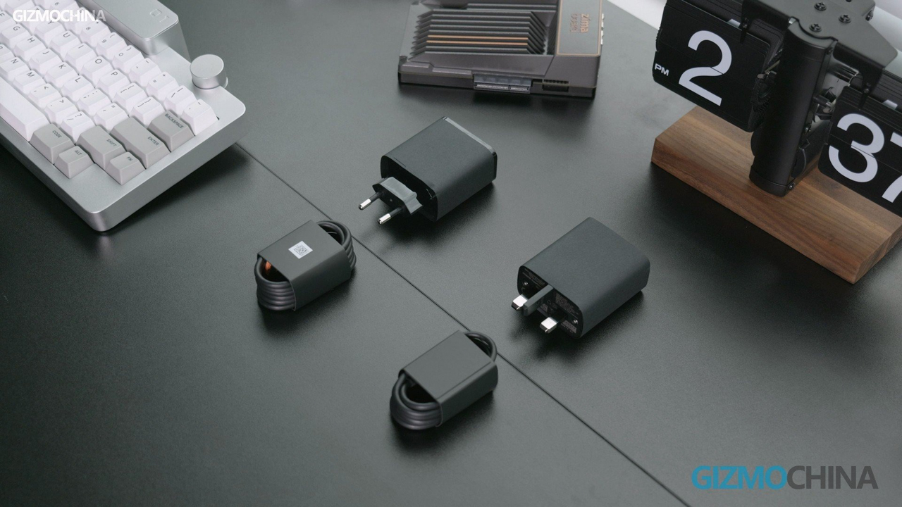 Mở hộp HONOR Magic V2 RSR