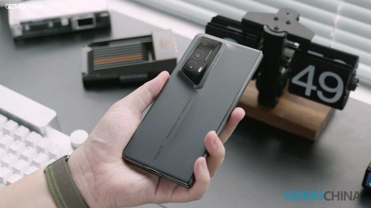 HONOR Magic V2 RSR