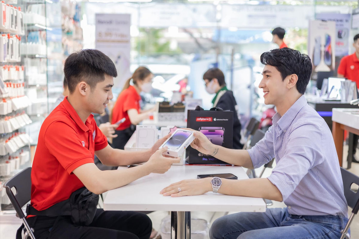 Những lưu ý khi mua iPhone cũ dịp Tết và mua ở đâu?