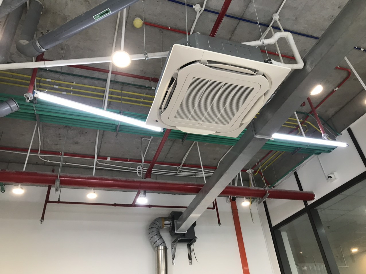 Yếu tố ảnh hưởng đến lựa chọn kích thước máy lạnh âm trần