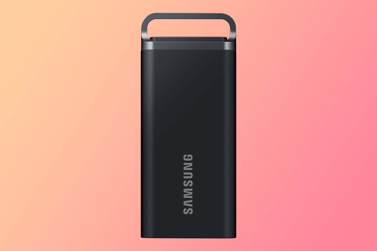 Samsung SSD T5 EVO có kích thước cực kì mỏng nhẹ