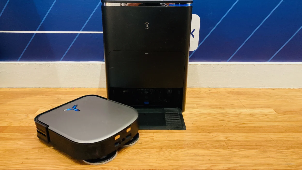 Ecovacs X2 Omni có thiết kế chữ D độc đáo