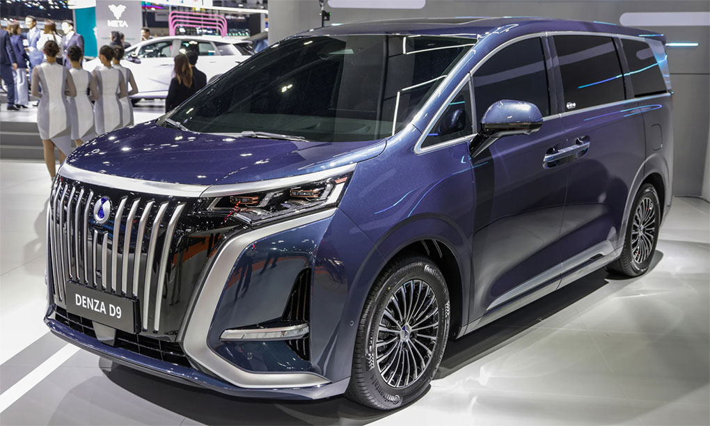 Denza D9 một mẫu minivan cao cấp nhằm cạnh tranh trực tiếp với mẫu Lexus LM