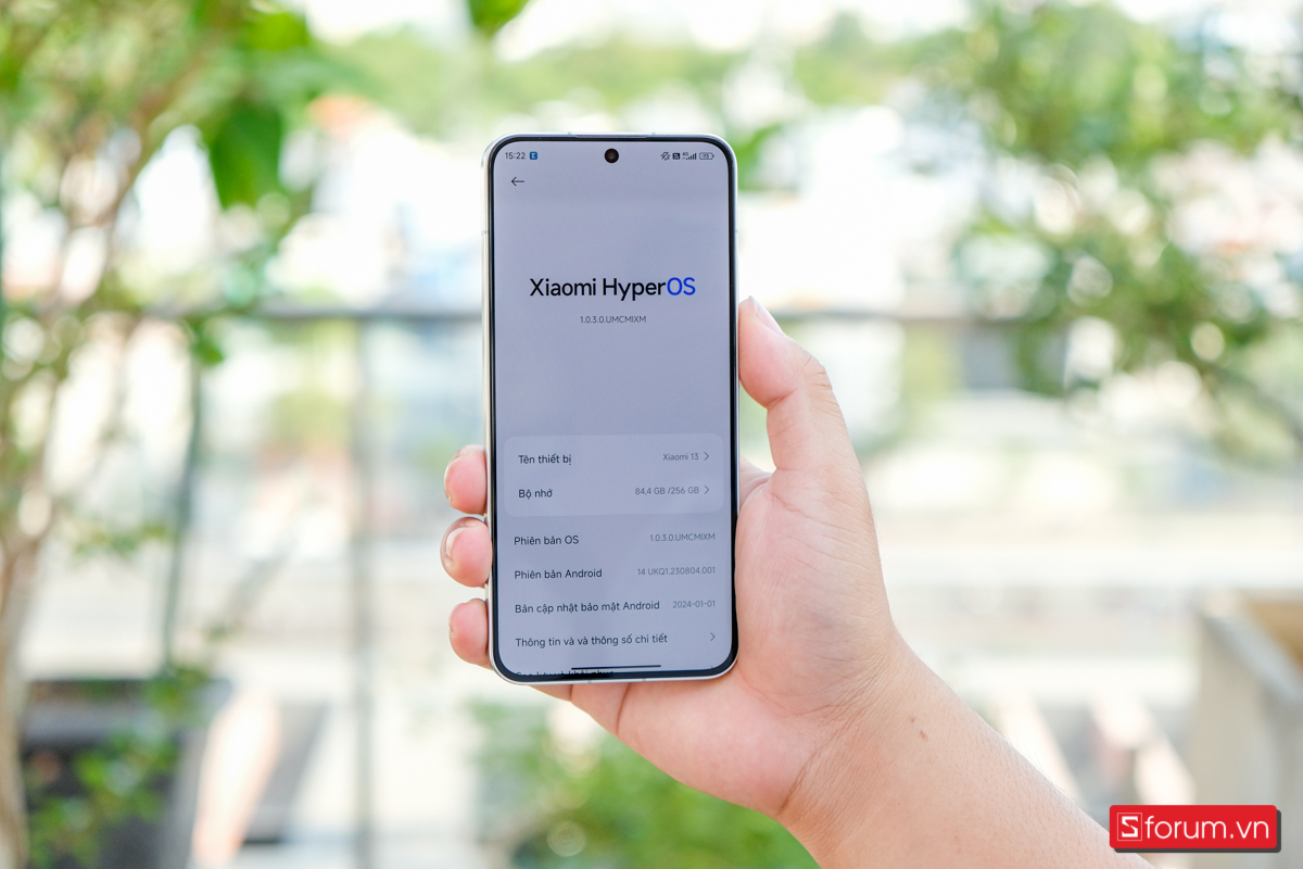 Xiaomi 13 được trang bị hệ điều hành HyperOS dựa trên Android 14