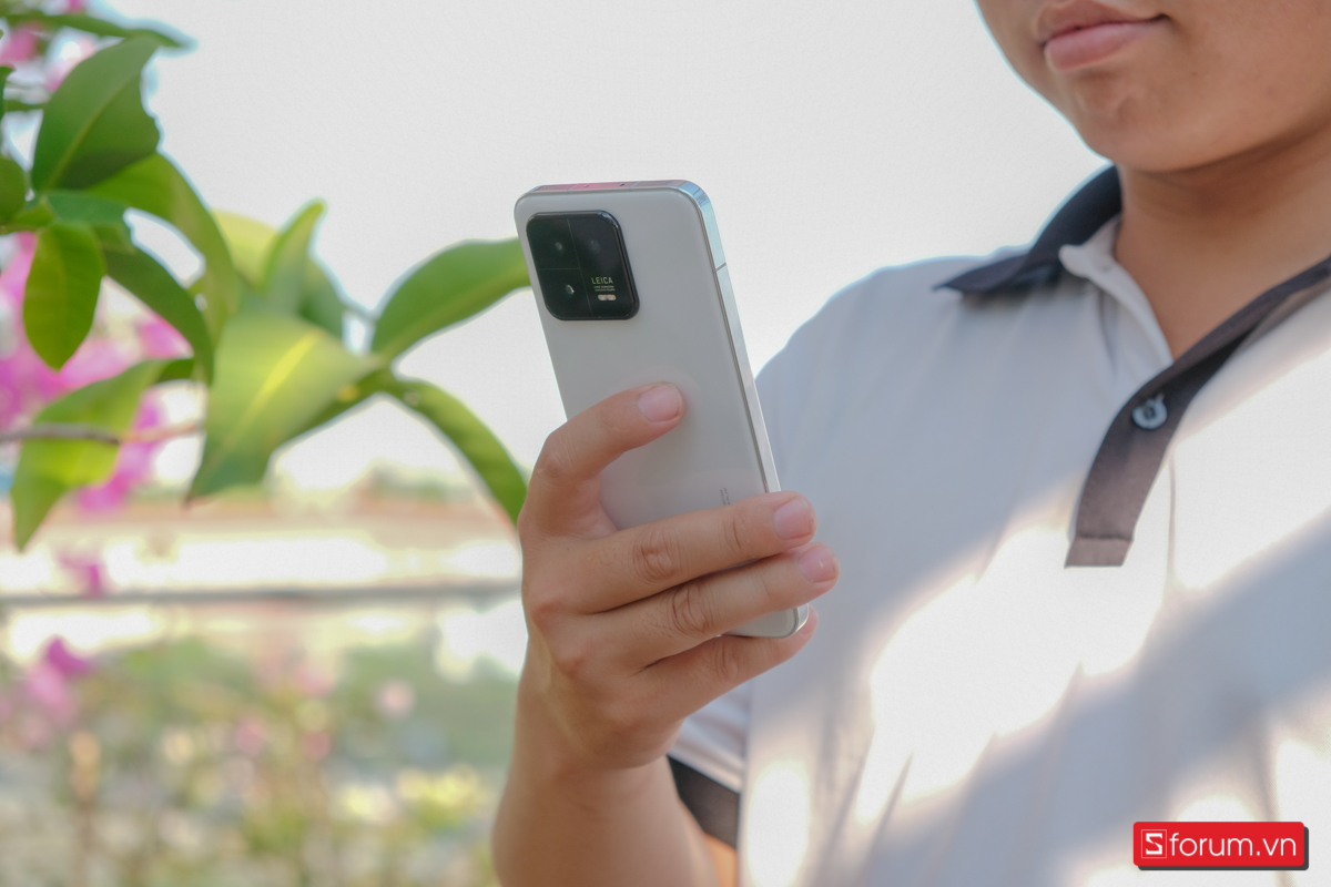 Và yếu tố cuối cùng khiến mình quyết định lựa chọn Xiaomi 13 thay vì flagship của các hãng khác chính là tốc độ sạc