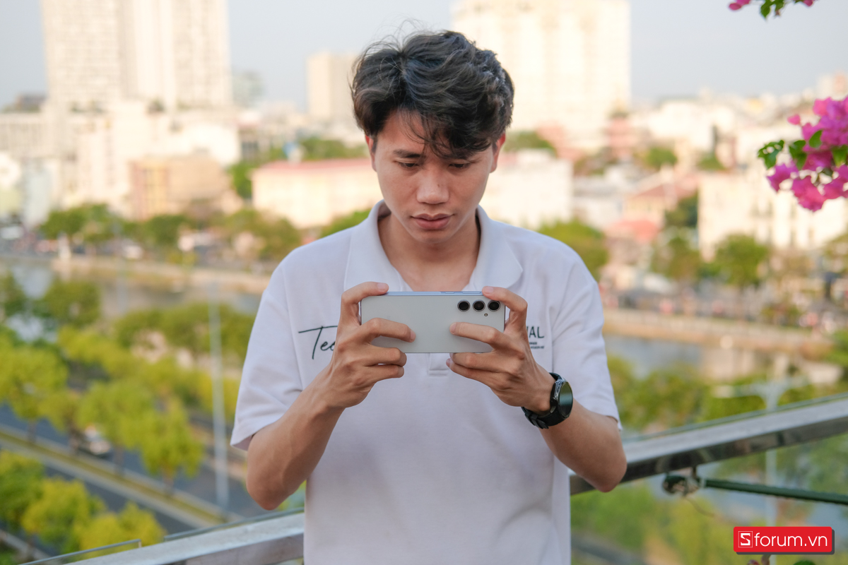 Samsung Galaxy A55 cho hiệu năng tốt chơi game ổn