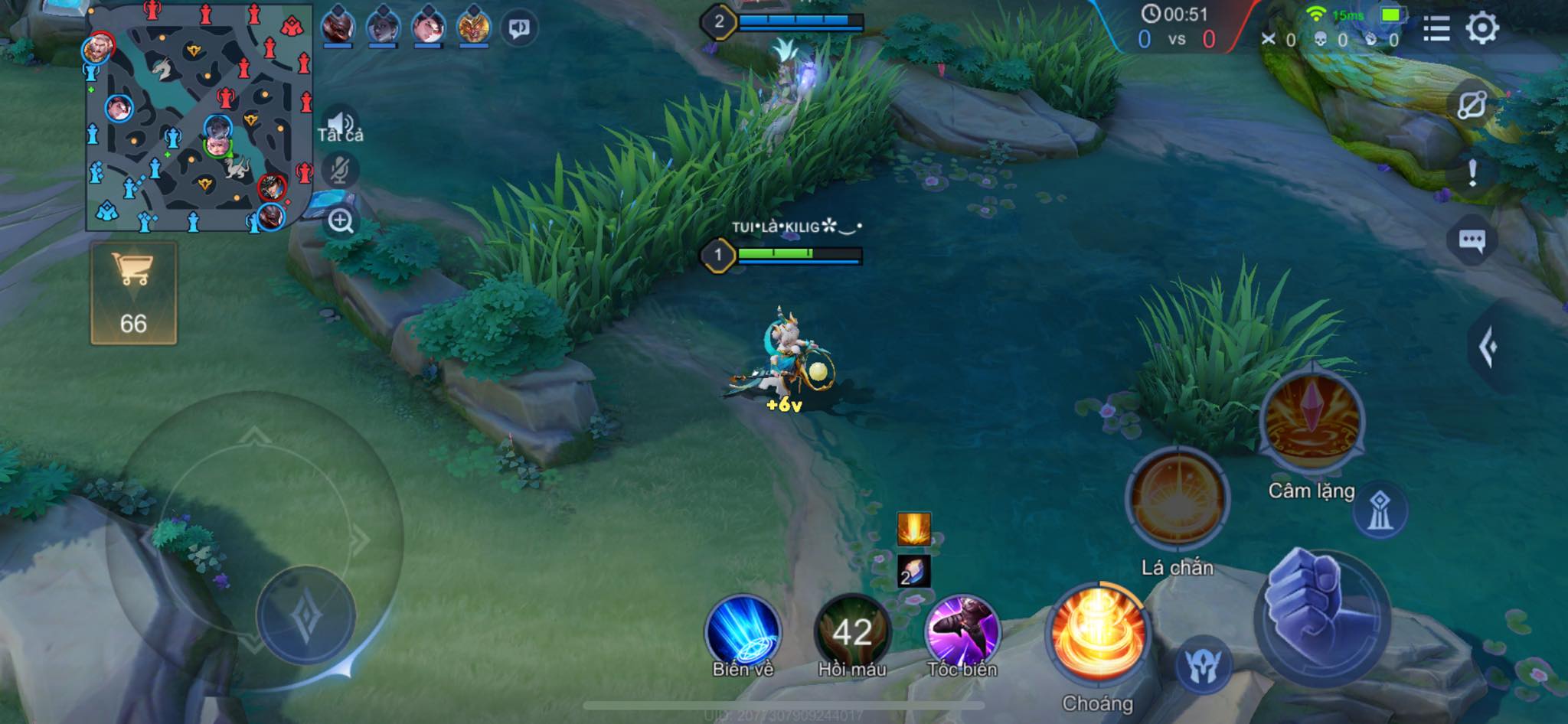 Đầu game nên di chuyển cùng Mid hoặc Rừng