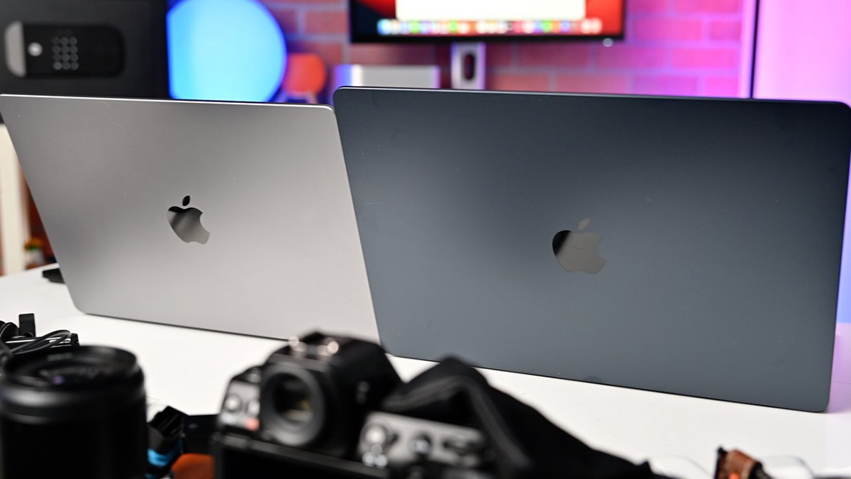 So sánh kích thước MacBook Pro 14 inch M3 và MacBook Air 15 inch M3